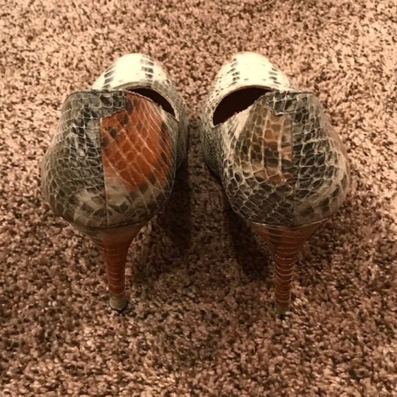 CORSO COMO: WOMENS PATTERNED HEELS-SIZE 9 **FANTASTIC CONDITION** - Picture 3 of 7